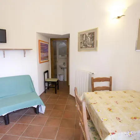 Lido Di Capoliveri * Porto Azzurro